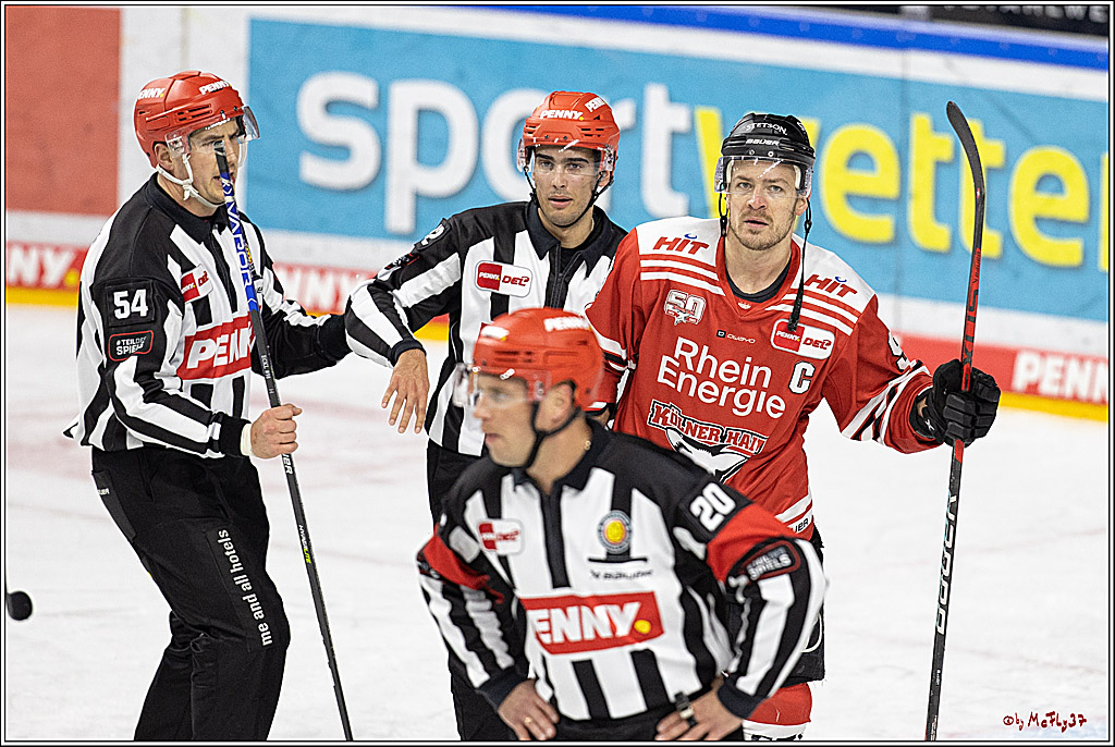 PENNY DEL;  Koelner Haie - Straubing Tigers; Koeln, 28.12.2022